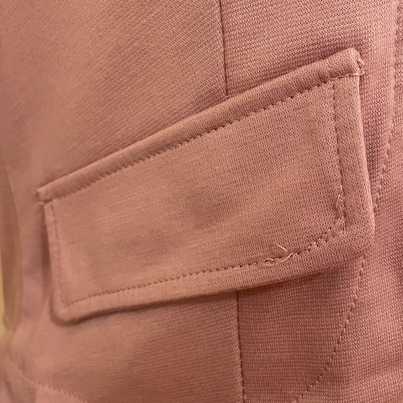 💖 Blush Pink Ruffle Cardigan - Picture 6 of 6